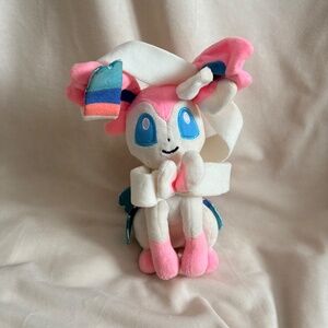 Pokémon Sylveon Plush – 9” – Eevee Evolution – Fairy Type